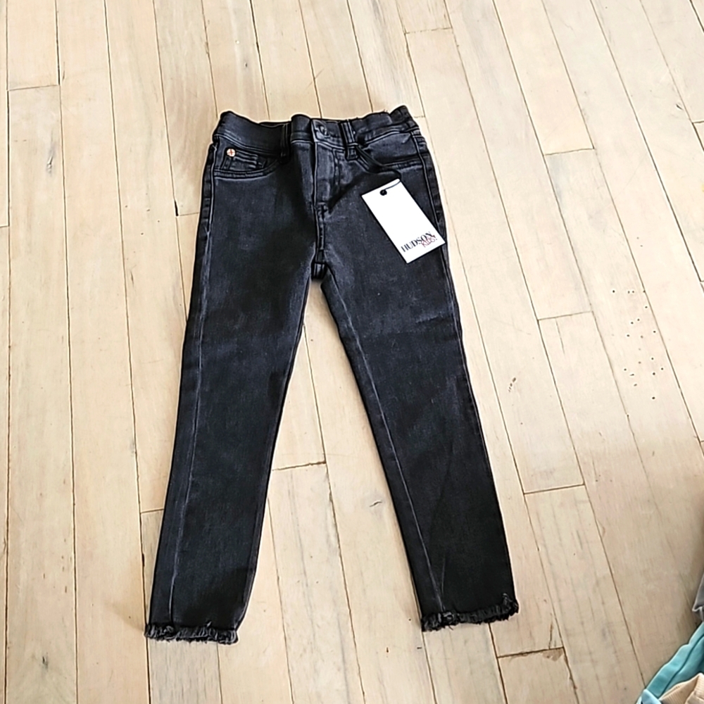 NWT Faded Black Skinny Leg Jeans